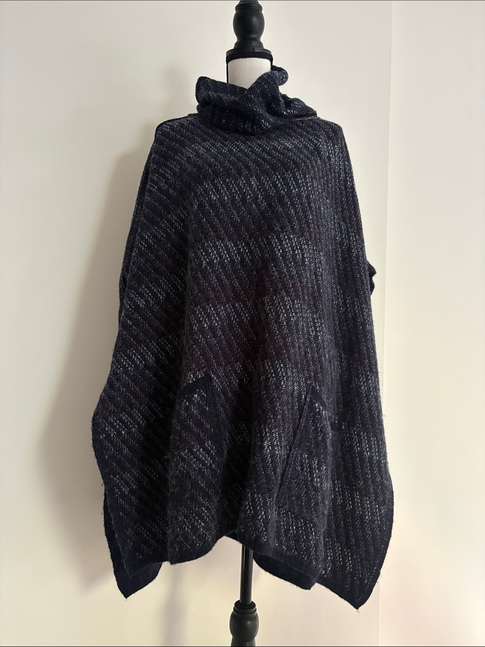 MAX&Co Milan Cowl Neck Wool Poncho Cape Sweater Knit Slit Pockets Navy Pink OS